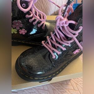 Boost Dr. Marteens girl size 9